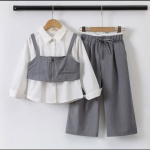 Dressipluusi ja pükste komplekt